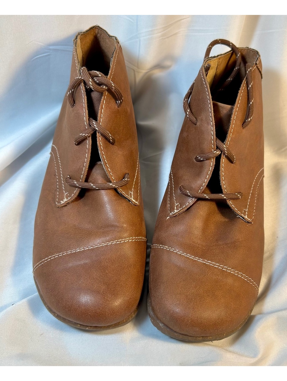 B.O.C. Women 9.5 Brown Chukka Ankle Boots Lace Up Dark Academia Cottagecore Boho